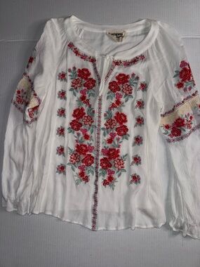 Savanna Jane White Peasant Top with Red Floral Embroidery